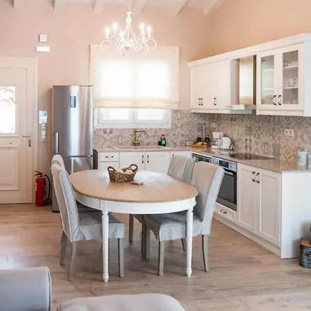 Luxury Aphrodite Villa