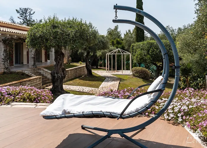 Luxury Aphrodite Villa